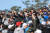 10일 열린 PGA 투어 AT&T 페블비치 프로암 최종 라운드 9번 홀에서 티샷하는 필 미켈슨. [AFP=연합뉴스]
