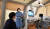 신종 코로나바이러스 3번 환자가 입원한 명지병원은 의료진 감염을 막기 위해 선별진료소에서 로봇을 이용한 원격 협진을 하고 있다. [사진 명지병원] 