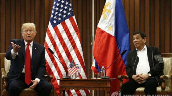 트럼프, 필리핀 연합훈련 근거협정 종료에 "신경 안 쓴다" 