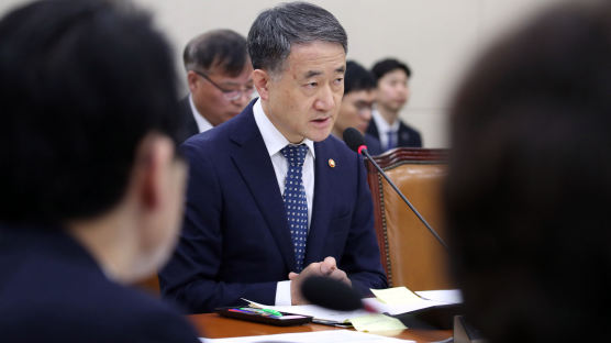 자가격리 위반시 징역도 가능…'코로나 3법' 국회 복지위 통과