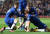잉글랜드 첼시 공격수 지루가 선제골을 터트린 뒤 세리머니를 펼치고 있다. [사진 첼시 인스타그램]