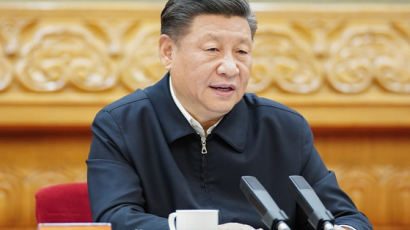 시진핑, 경제 재개 신호탄 쏘자…중국인들 마스크 벗고 나왔다 