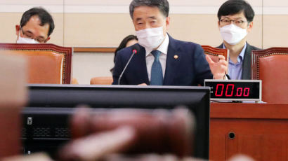박능후 "코로나 확산 가장 큰 원인은 중국서 들어온 한국인"