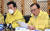 이해찬 더불어민주당 대표(오른쪽)가 지난달 25일 오전 서울 여의도 더불어민주당 중앙당사에서 열린 당정협의회에서 모두발언을 하고 있다. [뉴스1]