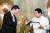 시진핑 중국 주석(왼쪽)과 로드리고 두테르테 필리핀 대통령이 2018년 11월 마닐라 대통령궁에서 남중국해 자원 개발에 합의한 뒤 건배하고 있다. [AP=연합뉴스]