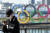 일본 정부가 도쿄올림픽을 예정대로 개최하겠다고 밝혔다. 일본은 4일 코로나19 확진자 1000명을 넘겼다. [AP=연합뉴스]