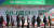 5일 오후 서울 도봉구 하나로마트 창동점에서 마스크를 사려는 시민들이 마트 밖으로 길게 줄을 서 있다. 연합뉴스.