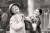김수용 감독의 ‘저것이 서울의 하늘이다’(1970)에서 주연한 김희갑과 황정순 콤비. 배우 신영균이 제작한 유일한 영화다. [중앙포토]