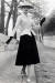 1960년대 크리스찬 디올이 창조한 '뉴룩' 실루엣. 잘록한 허리를 강조했다. 