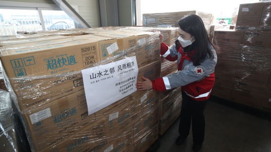 일본엔 한국산, 한국엔 일본산 보냈다···마윈 기증 마스크 눈길