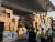 대덕구자원봉사센터 봉사자들이 12일 '드라이브스루 기부캠페인'에서 모인 기증품을 트럭에 옮겨싣고 있다. [대덕구자원봉사센터]
