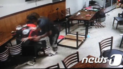 어머니 식당에서 폭행당한 유튜버…경찰, 중학교 동창 가해자 검거