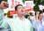 지난 2006년 주한미대사관 앞에서 열린 ‘광우병 위험을 우려하는 보건의료인 1174인 시국선언’ 참가자들. [연합뉴스]