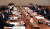 문재인 대통령이 19일 청와대에서 열린 코로나19 대응 논의를 위한 1차 비상경제회의에서 발언하고 있다. [연합뉴스]