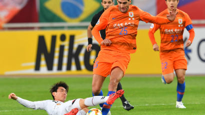 중국 프로축구 1부 펠라이니 코로나19 확진