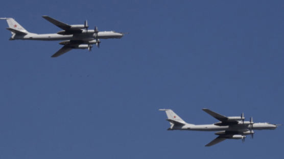 러시아 폭격기 2대 동해 상공서 비행훈련…“日 경계 비행”