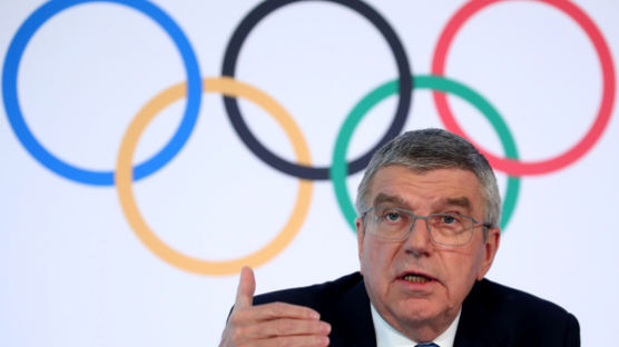도쿄올림픽, 봄에 열릴 수도…IOC 위원장 전화회견 "희생 필요한 전례 없는 도전" 
