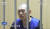?91웹사이트 사건의 법인 왕샤오레이가 체포된 뒤 언론 인터뷰를 하는 모습.[사진 CCTV]