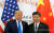 도널드 트럼프(왼쪽) 미국 대통령과 시진핑 중국 국가주석이 지난해 6월 G20(주요 20개국) 정상회의가 열린 일본 오사카에서 양자 정상회담 시작 전 나란히 서서 기념촬영을 하고 있다. [로이터=연합뉴스]