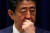 아베 신조 일본 총리가 28일 총리관저에서 신종 코로나 대책 관련 기자회견을 하고 있다. [로이터=연합뉴스] 