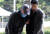 조국 전 법무부 장관의 동생 조모씨가 지난해 10월 21일 조사를 받기 서울중앙지방검찰청에 출석하던 모습. [뉴스1]