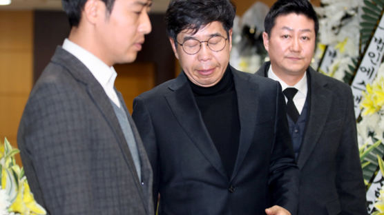 靑 선거 개입 '스모킹건' 숨진 수사관 아이폰 잠금 풀렸다