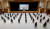 1일 일본 방위성 신입 직원들이 일정한 거리를 두고 앉아 고노 다로 방위상의 훈시를 듣고 있다. [AFP=연합뉴스] 