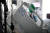 1일 프랑스 파리의 한 병원 내 설치된 집중치료소에서 신종 코로나 환자가 사투를 벌이고 있다. [로이터=연합뉴스]