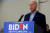 민주당의 유력 대선 경선주자인 조 바이든 전 부통령. 바이든 전 부통령은 크로지어 함장의 경질 소식에 대해 "임무에 충실했던 함장에게 총질을 한 것"이라고 비판했다. [로이터=연합뉴스]
