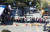 6일 오전 대구 수성구 고산3동 행정복지센터 앞에 생계자금을 신청하려는 시민들이 길게 줄지어 차례를 기다리고 있다. 뉴스1