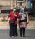 지난 12일 이집트 카이로의 거리에서 한 여성이 마스크를 쓴 채 걸어가고 있다.［신화통신=연합뉴스］