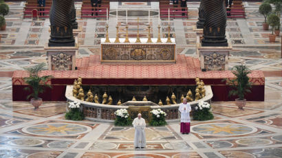 교황 “감염병이 인류 시험, 서로 단결해야”