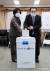 문희상 국회의장이 15일 오전 부인 김양수 여사와 경기 의정부시 의정부1동 제2투표소에서 투표했다. 뉴시스