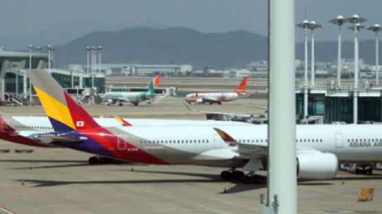 비상경영 두달째 아시아나항공, 5월도 절반이 무급 휴직