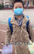 쓰촨성 우성의 한 초등 1년생이 오랜만에 찾은 학교에서 교실을 찾지 못해 애를 먹었다. ’몇 학년?“이냐고 물으니 ’아주 오래 전에 1학년이었다“고 답해 중국 네티즌의 웃음을 자아냈다. [중국 신경보망 캡처]