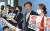 민경욱 미래통합당 의원(오른쪽 둘째)과 인천범시민단체연합 회원들이 22일 오전 국회 소통관에서 4·15총선의 부정선거가 의심된다며 기자회견을 열고 있다. 임현동 기자