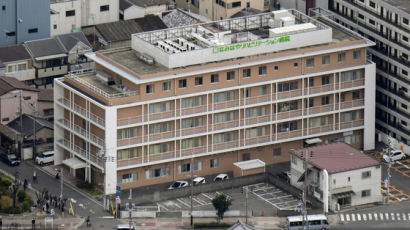 확진 간호사 근무, 변사자 급증···드러난 일본 의료체계 민낯