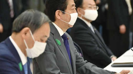 "일본 코로나 확인 빙산의 일각…실제 감염 10배 이상일 것"