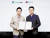 박상희 한컴 본부장(왼쪽)과 김효 네이버 웨일 리더가 지난 20일 업무협약을 체결했다.  [사진 네이버]