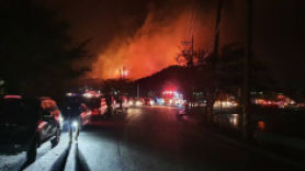 "사람 휘청거릴 강풍" 고성 산불 속수무책 확산…2400명 대피