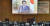 일본 헌법기념일인 2016년 5월 3일 도쿄 지요다(千代田)구에서 개헌파 집회가 열린 가운데 아베 신조 총리의 영상 메시지가 상영되고 있다. [연합뉴스]