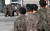 군 장병의 외출 통제가 부분적으로 해제된 4월 24일 오후 강원 화천군 사내면 사창리 거리가 장병들로 붐비고 있다. 연합뉴스