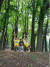 지난해 봄 인천시 부평구 원적산에서 진행된 숲체험 행사에서는 장애학생과 비장애학생이 모두 참여했다. [배군 어머니 제공]