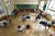 지난 3월 3일 일본 나고야시의 한 소학교(초등학교)에서 학생들이 자습을 하고 있다. [로이터=연합뉴스]  