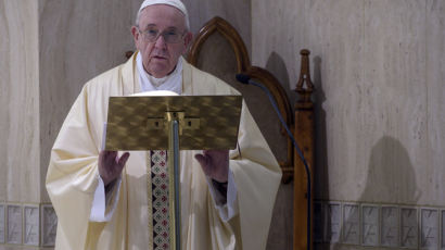 “더 존경받아야 해” 교황, 전 세계 간호사에 경의 표해