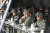 지난해 10월 로버트 에이브럼스 연합사령관(가운데)이 최병혁 연합사 부사령관(사진 오른쪽), 남영신 지상작전사령관(사진 왼쪽) 등과 함께 한국 육군 제5 포병여단 자주포 실사격훈련을 지켜보고 있다. [주한미군 제공]