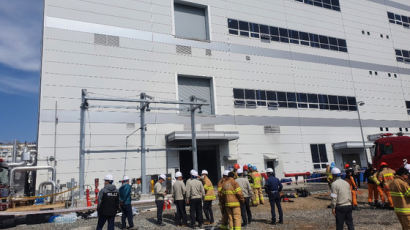 서산 LG화학 촉매센터서 폭발사고…근로자 1명 사망·2명 부상