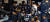 19일 잠실 두산전에서 나성범이 양의지의 적시타 때 득점한 뒤 동료들의 축하를 받고 있다. [연합뉴스]