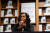2019년 11월 18일 미셸 오바마가 자신의 자서전『비커밍(Becoming』출간 1주년 사인회에 참석했다.[AFP=연합뉴스]