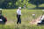 트럼프 대통령이 지난 23일 버지니아주 스털링의 골프장 '트럼프 내셔널'에서 골프를 치고 있다. 마스크는 착용하지 않았다. [EPA=연합뉴스]